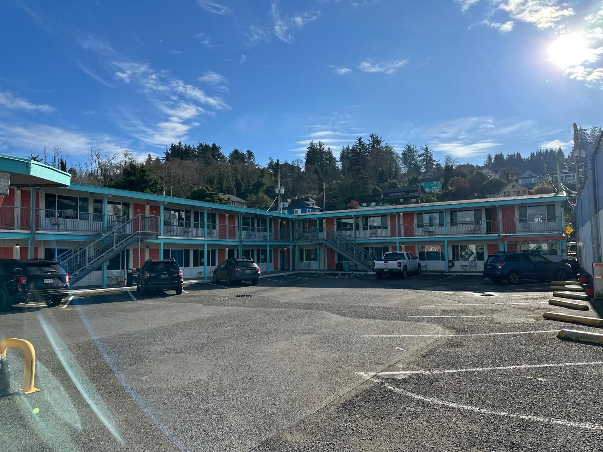 Atomic Motel Astoria Ngoại thất bức ảnh